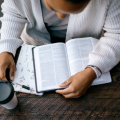 5 Benefits of Being Committed to God’s Word